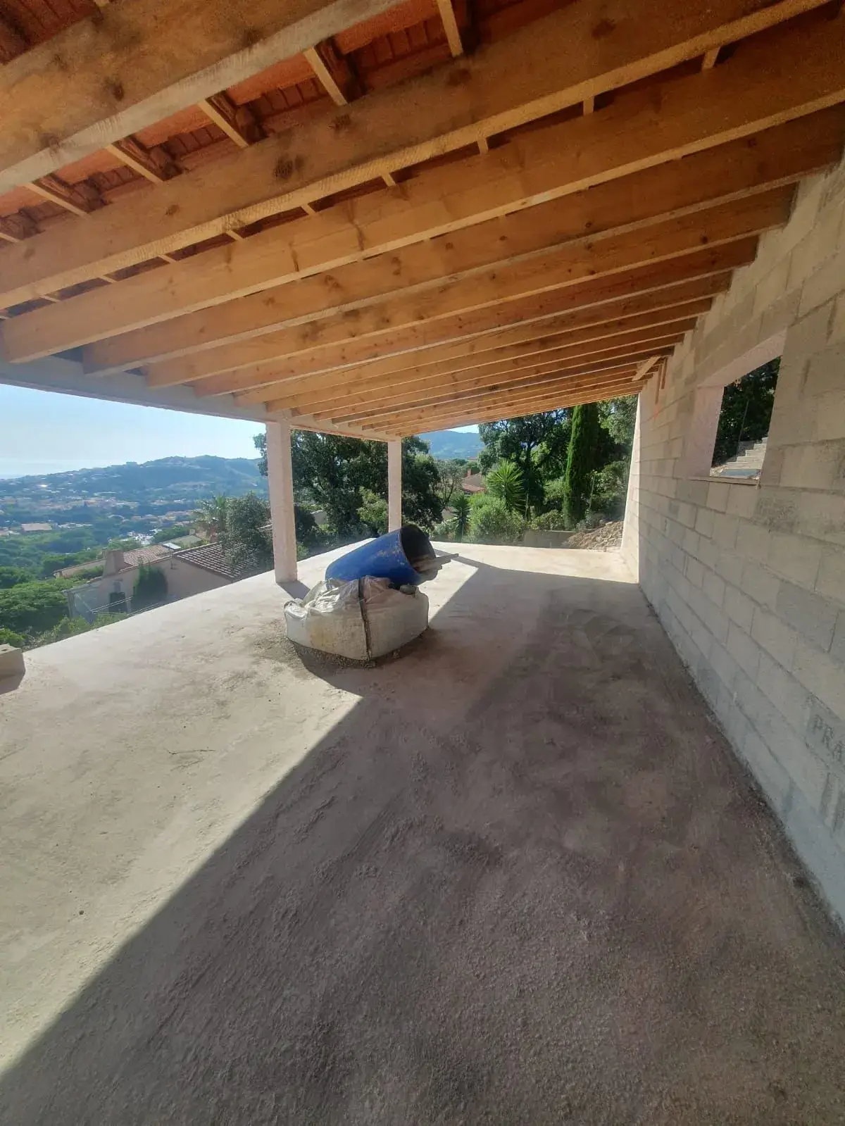 Dalle de la terrasse couverte - Pyrénées-Orientales