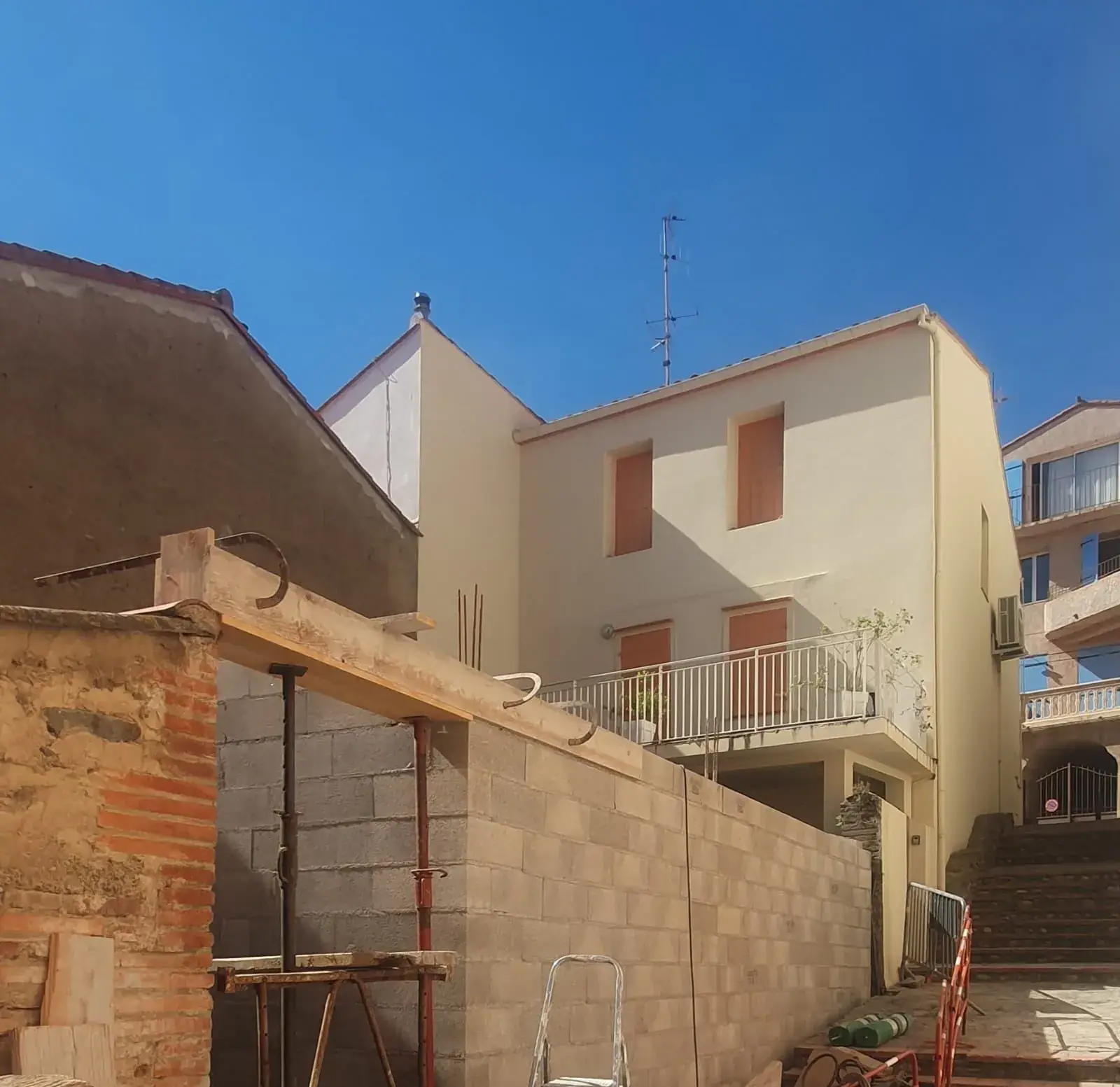 Murs en agglos et étaiement - Pyrénées-Orientales