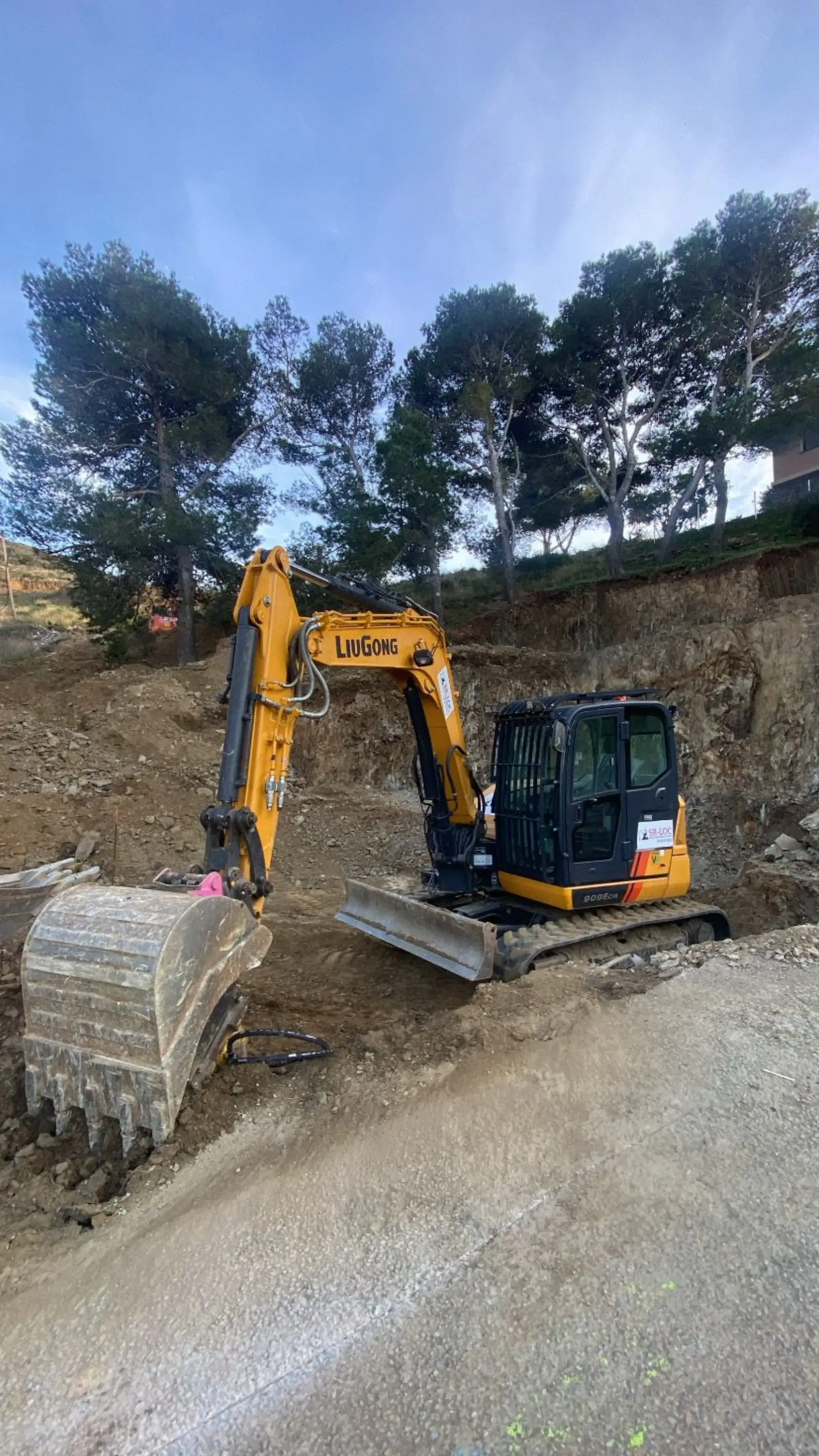 Excavation mini-pelle LiuGong - Pyrénées-Orientales